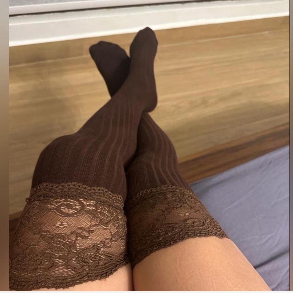 Thigh High Ruffle Lace Socks​​